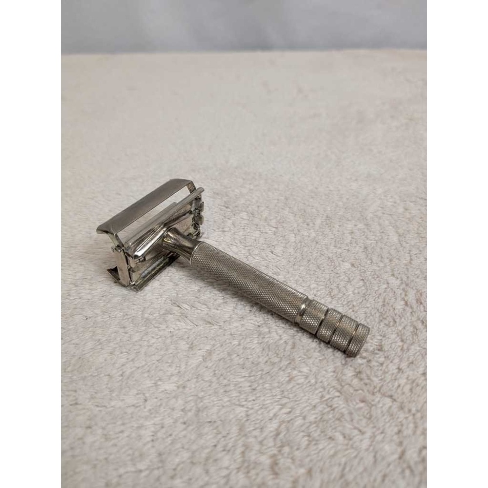 Vintage Gillette Safety Razor Double Edge DE TTO Classic‎ Shaving Tool